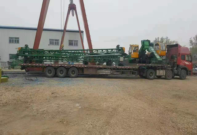 盤錦扒谷機(jī)運(yùn)輸中